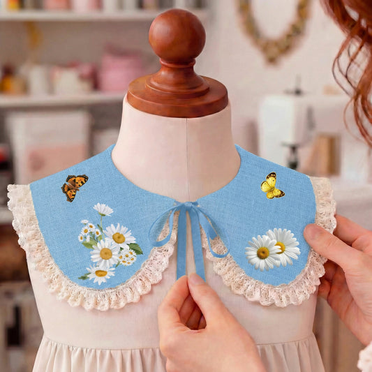 Blue linen collar for girls with daisy and butterfly print