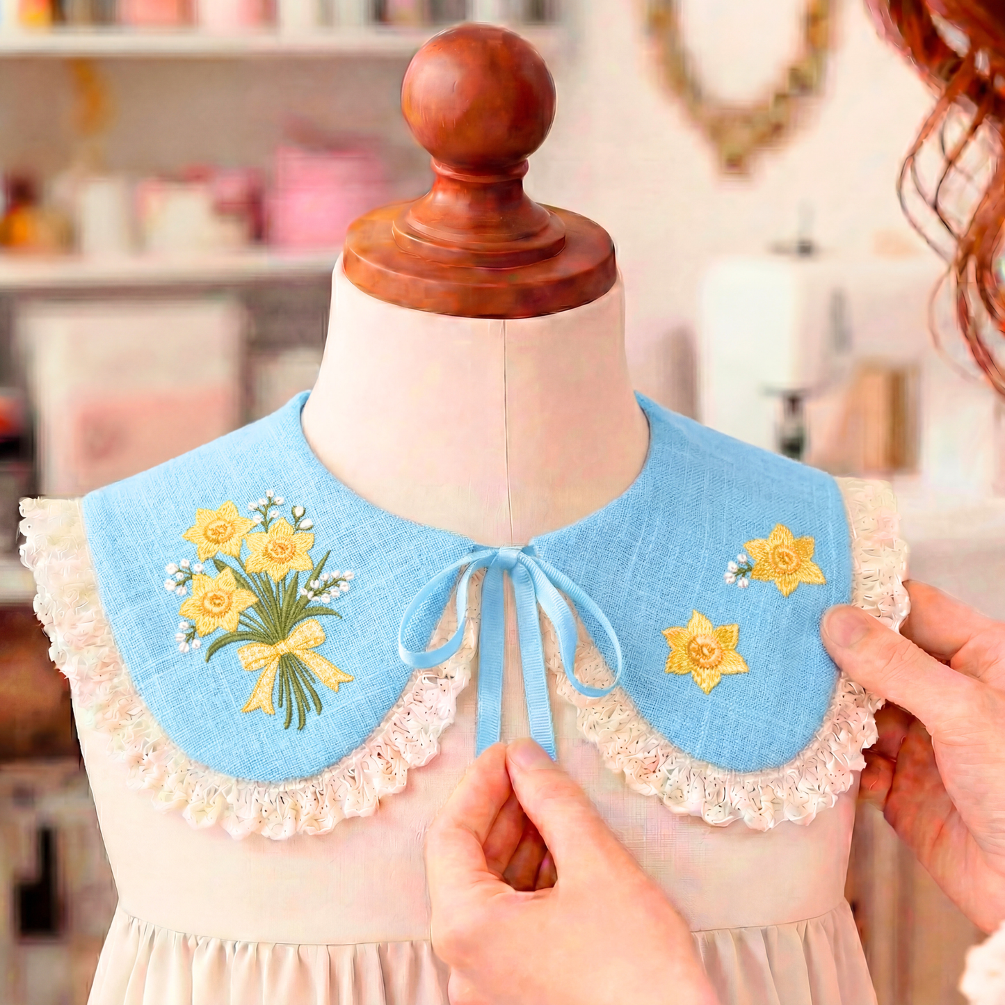 Colletto in Lino Ricamato per Bambine – Narcisi