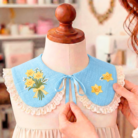 Colletto in Lino Ricamato per Bambine – Narcisi